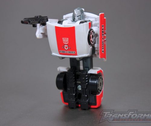 Universe G1 Prowl Red Alert 05
